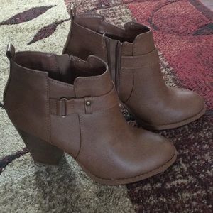 Charlotte Russe woman’s boots